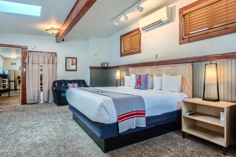Bedroom 10