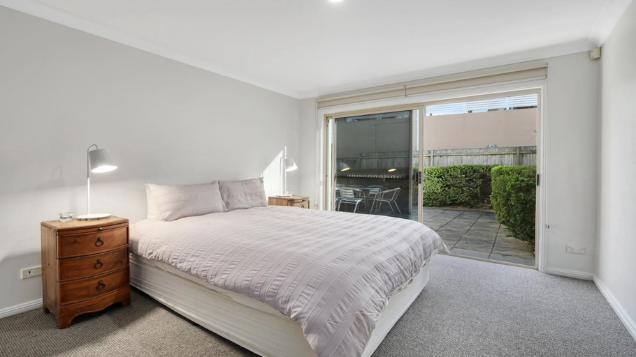 Bedroom 2, Watermark #17 Pool In Complex Accom Holidays, Gosford - East