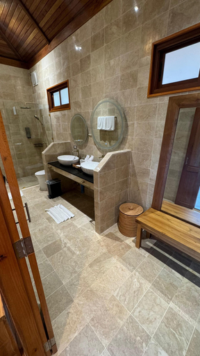 Bathroom 5, Ten Moons Sunset Villas, Muang Satun