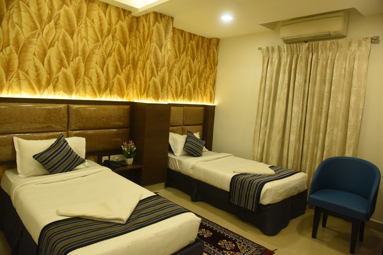 Bedroom 2, Pine Tree Signature, Chennai