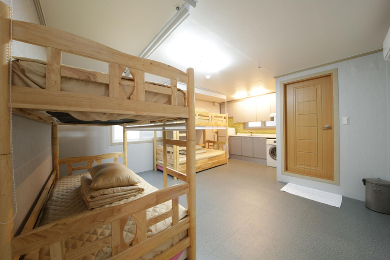 Bedroom 29