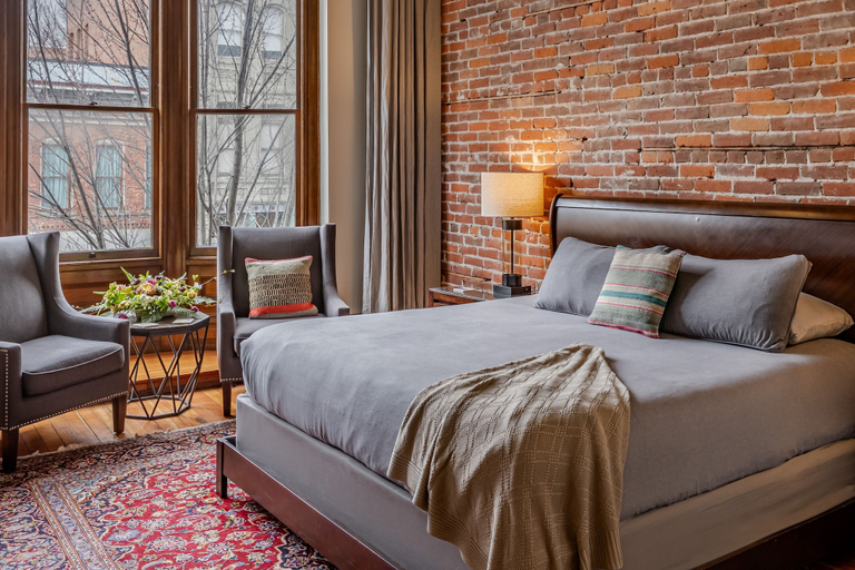 Bedroom 2, The Belmont Hotel, Jefferson