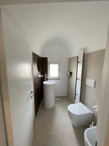 Bathroom 5, Giardini di Luce, Matera