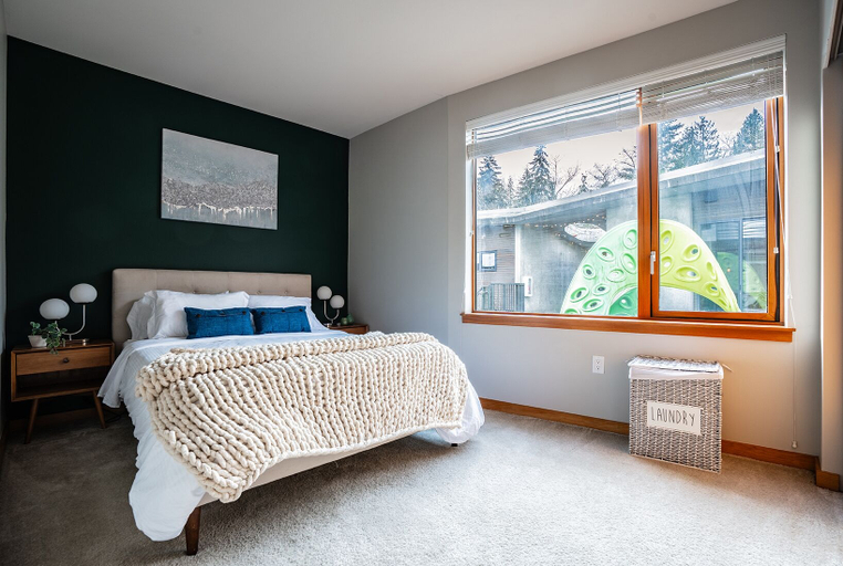 Bedroom 2, Sophari East: Bellevue Apartments, King