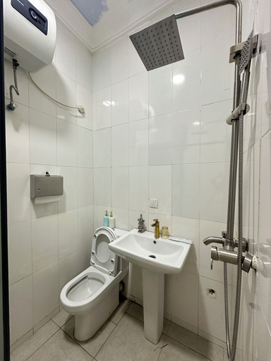 Bathroom 3, JUN YUE Abuja hotel, AbujaMun