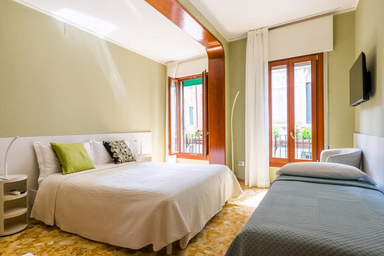 Others 2, Ca del Bezzo - Comfort & City View by Sarlux, Venezia