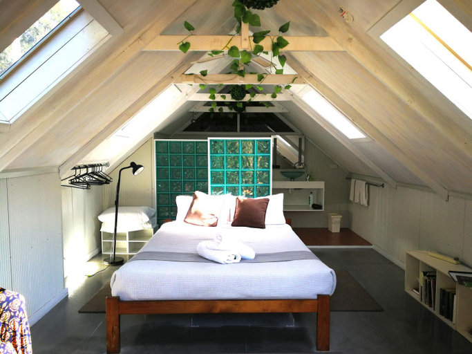 Bedroom 2, Vineyard Hill Retreat, Cessnock