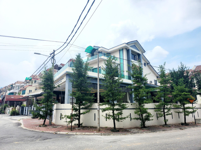 Tambun 68 Villa - Homestay & Event Space, Kinta