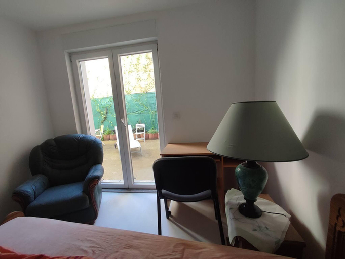 family cottage with a backyard, Bas-Rhin