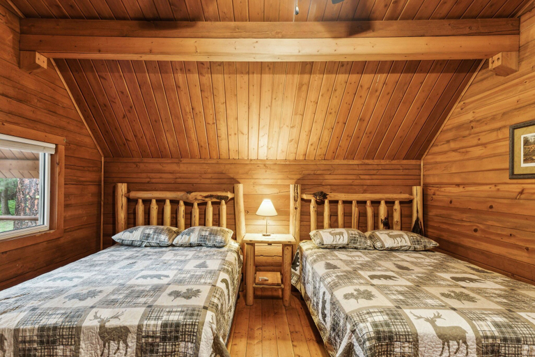 Bedroom 3, Lost Horse Lodge, Ravalli