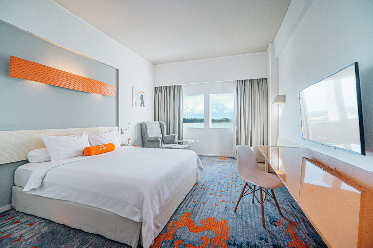 Bedroom 2, HARRIS Hotel Batam Center, Batam