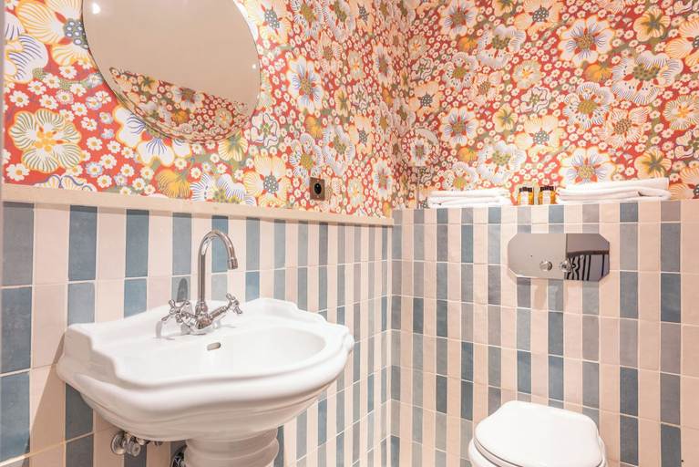 Bathroom 3, Maison La Bohème Montmartre - Studios & Apartments, Paris