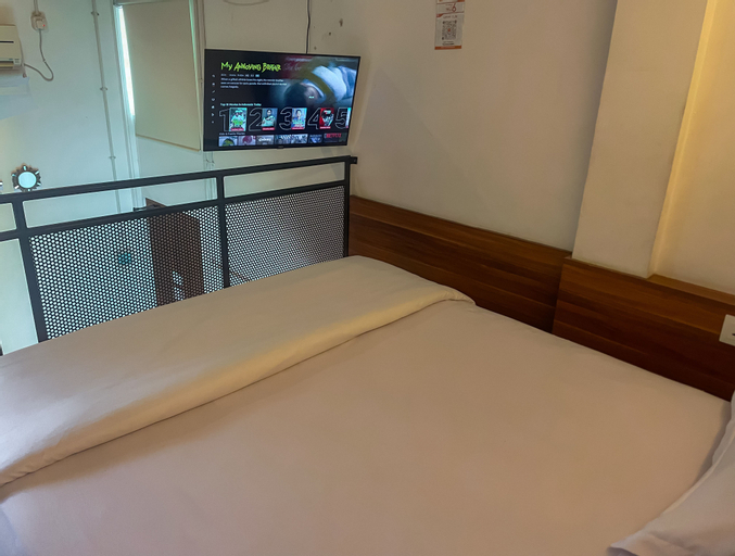 Bedroom 13