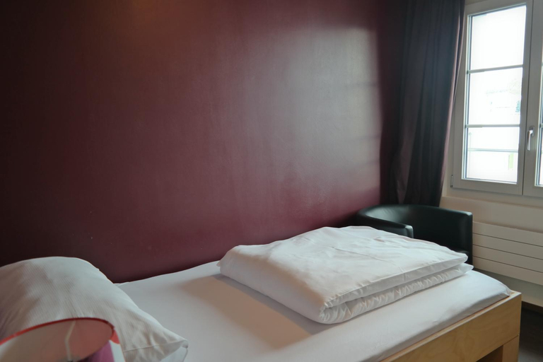 Bedroom 10