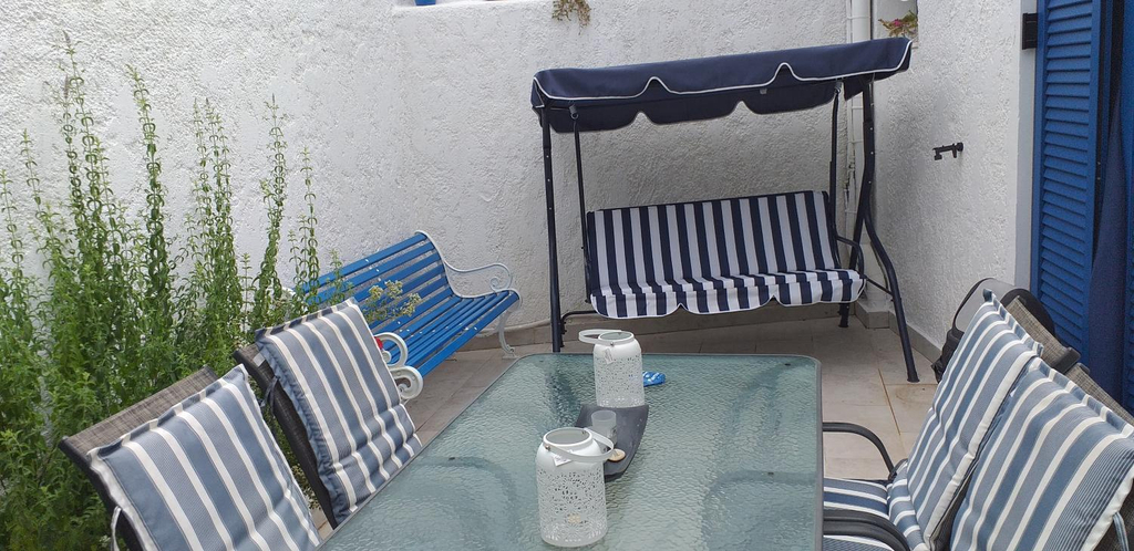 Others 3, Marena 1, Crete