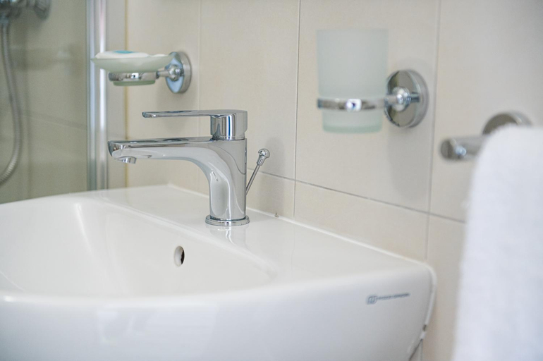 Bathroom 2, LA LIMINI, Lecce
