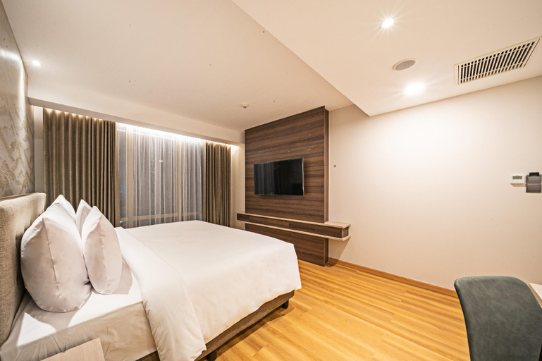 Bedroom 12