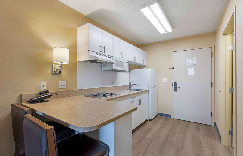 Dining Room 7
