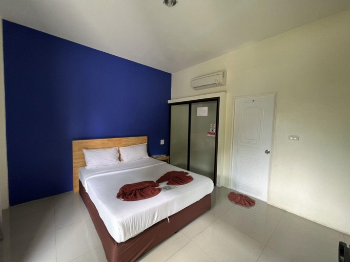 Bedroom 8