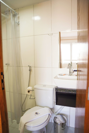 Bathroom 4, EL SHADDAI HOTEL, João Pessoa