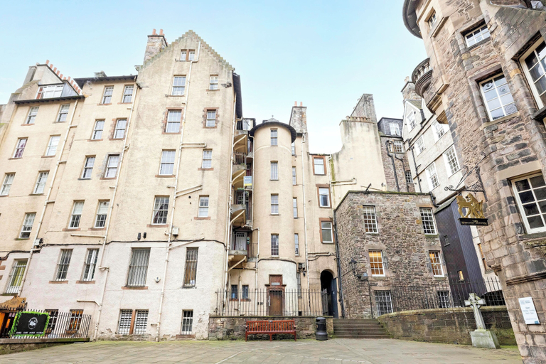 Exterior & Views 2, JOIVY Royal Mile Tower Apartment, Edinburgh