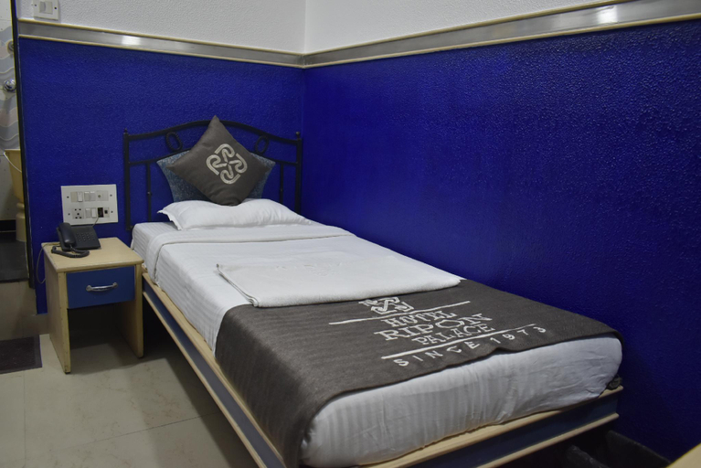 Bedroom 5, Hotel Ripon Palace, Mumbai City