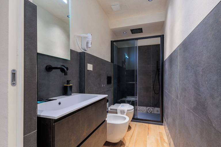 Bathroom 4, Gli Appartamentini del Bistrot dei Vinai, Cuneo