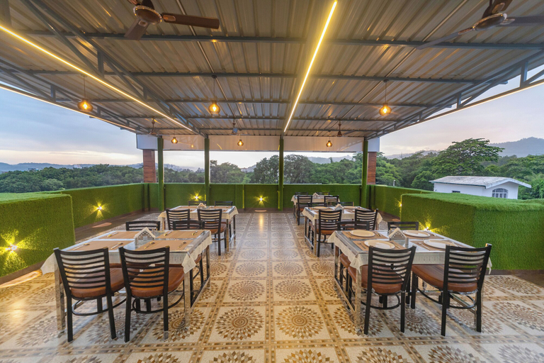 Food & Drinks 4, One Earth Ganga Stone, Dehradun