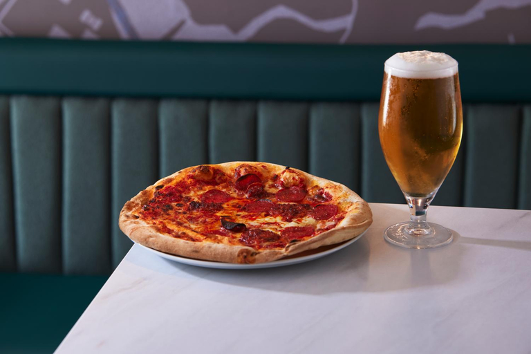 Food & Drinks 5, Super 8 by Wyndham Durham, Durham