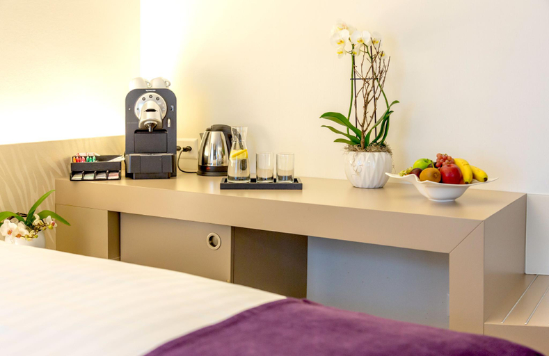 Bedroom 24
