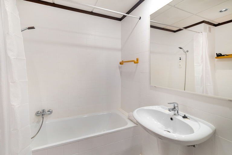 Bathroom 4, Balaia Sunshine Apartment, Albufeira