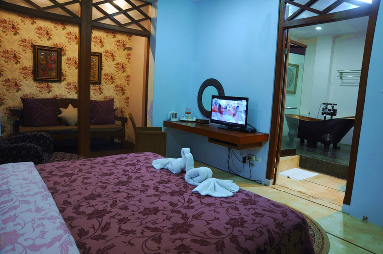 Bedroom 9