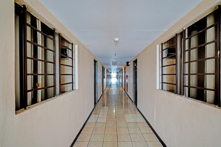 Public Area 2, OYO 93439 The Suites Metro Apartment By Interindo, Bandung