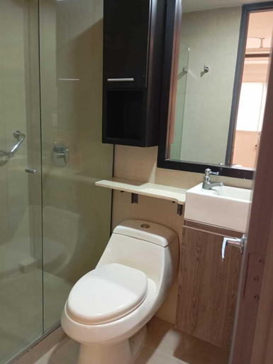 Bathroom 5, Hotel Med 33, Medellín