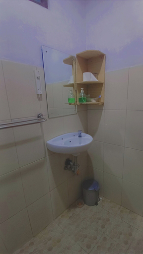 Bathroom 5, Sudarno Syariah Homestay, Magelang