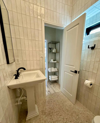 Bathroom 3, Palace Modern Residences at the Railyard, Santa Fe