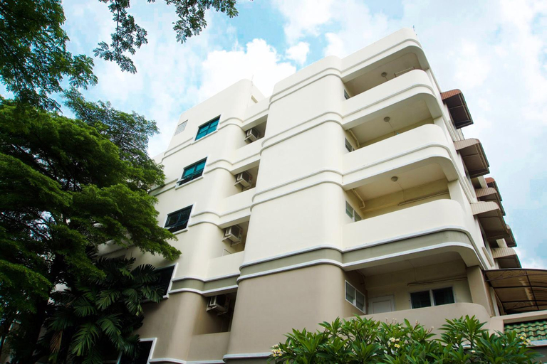 Exterior 11