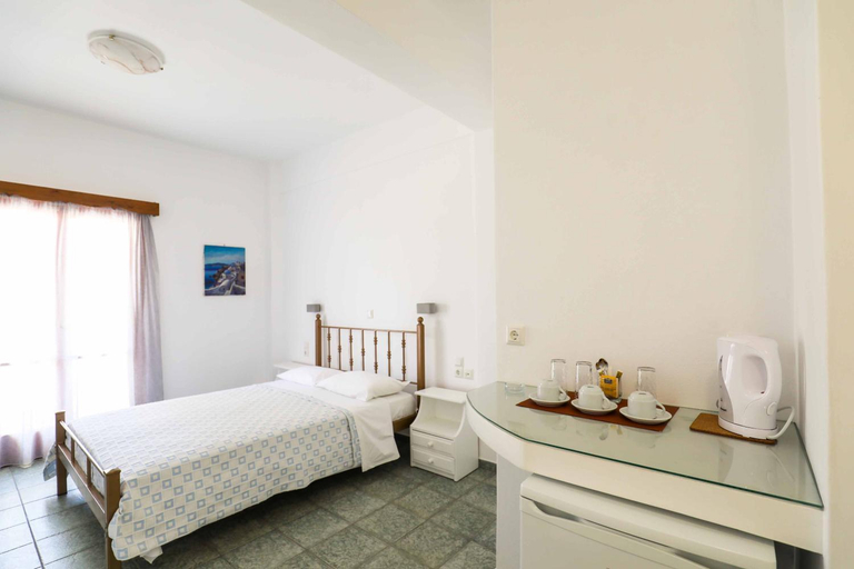 Bedroom 2, Finikas Hotel, South Aegean