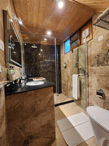 Bathroom 5, The Chalets Naldehra, Shimla