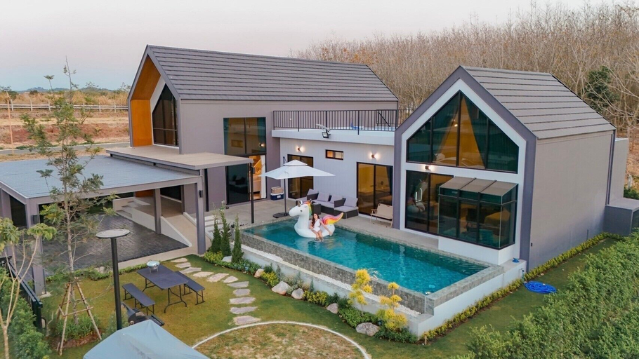 Exterior & Views 2, WildWildWest Pool Villa Khaoyai, Pak Chong