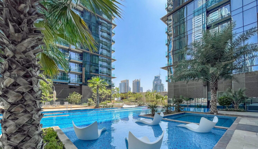 Sport & Beauty 2, LUX The Marina Gate Sea View Suite 2, Dubai