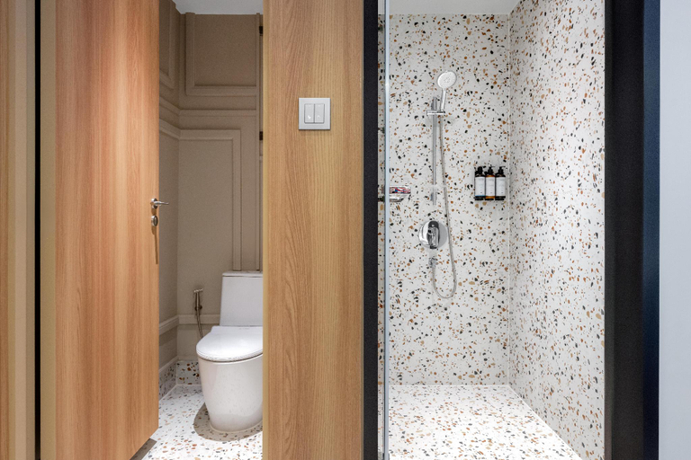 Bathroom 9