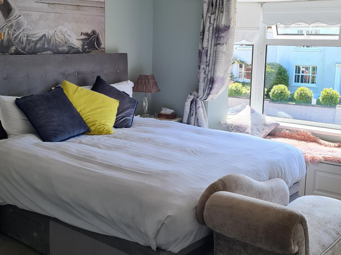 Bedroom 2, Blackrock Carole Ville Guesthouse
