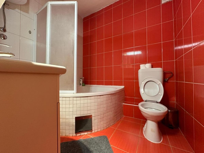 Bathroom 3, Villa Anja Apartments, Herzegovina-Neretva