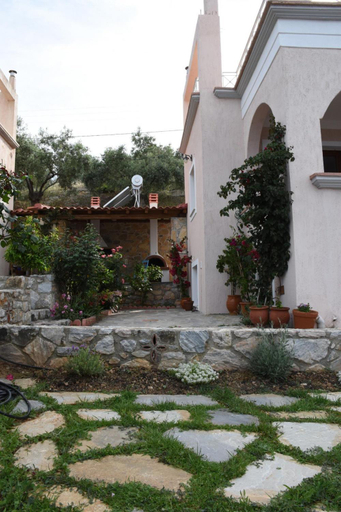 Others 5, Goddesses Villa 1 in Nies, Thessaly