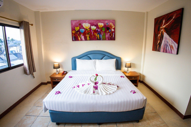 Bedroom 12