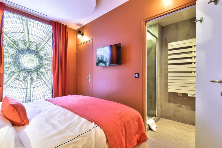 Bedroom, Hotel 33 Marbeuf , Paris