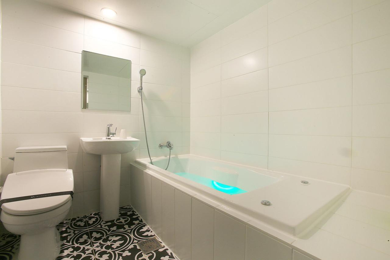 Bathroom 5, Hotel Yaja Hwajeong Station, Goyang