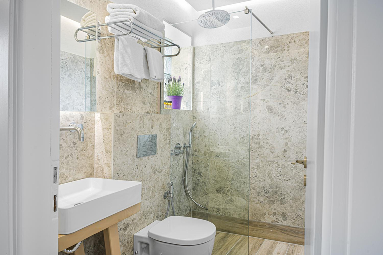 Bathroom 3, Sergiani Apartments, Crete
