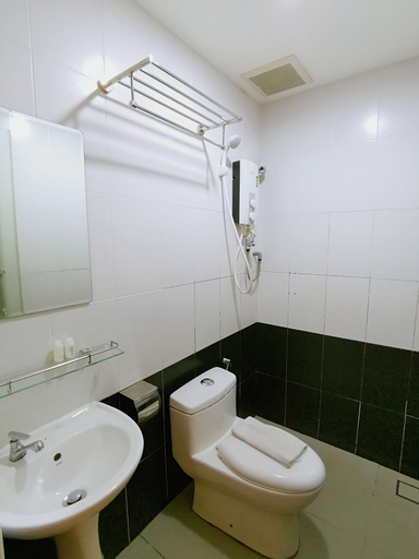Bathroom 5, HKF Hotel, Hulu Langat